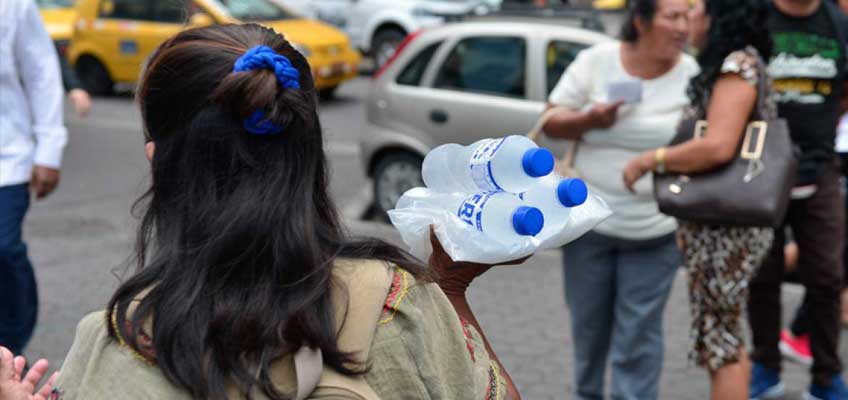 Agua contaminada embotellada