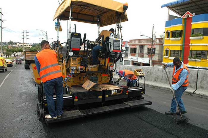 Trabajos de bacheo en Guayaquil