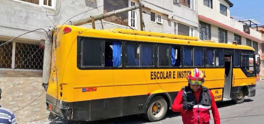 Accidente con bus escolar