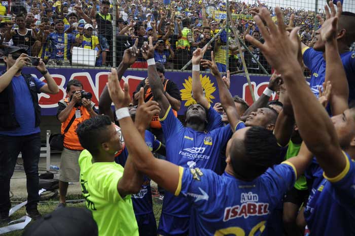 Delfín gana la primera etapa con goleada a Liga de Quito