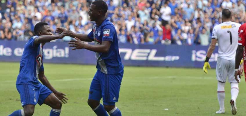 Emelec vence a River Ecuador por 1-0