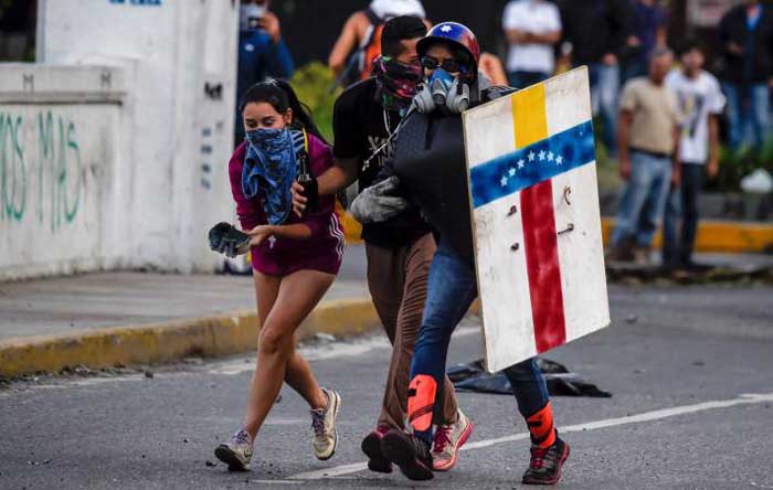 Arresto domiciliario de Leopoldo López anima a manifestantes