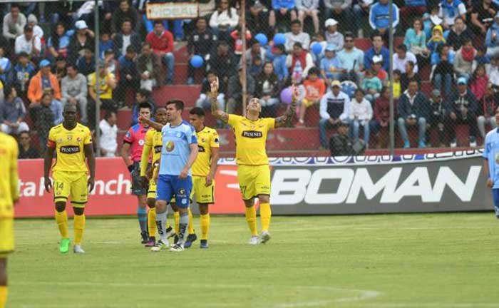 Macará vence a Barcelona SC 2-1