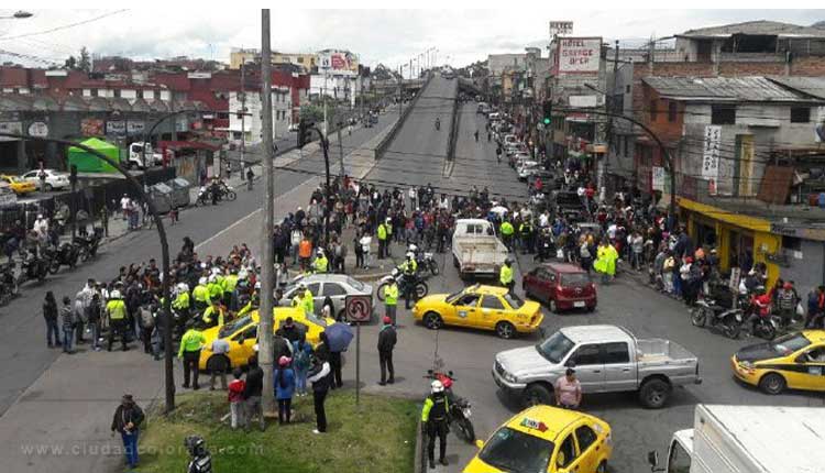 paro,buses,quito