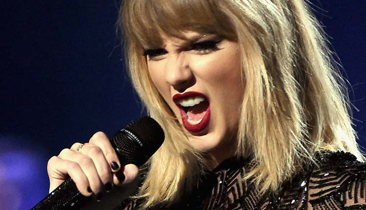 Taylor Swift, Cantante,