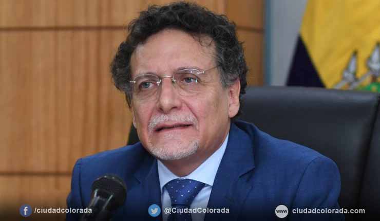 El Contralor subrogante, Pablo Celi, remitió un nuevo documento al Fiscal General, Carlos Baca Mancheno, en el cual solicita que se incluya en la investigación del caso Singue al expresidente Rafael Correa.