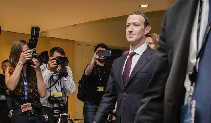 La Unión Europea cuestiona a Zuckerberg por Facebook un “monstruo digital”