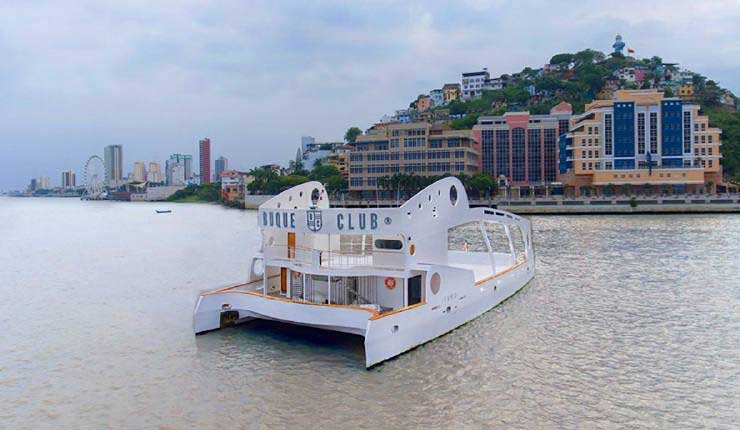 Un salón de eventos flotante navegará en el río Guayas