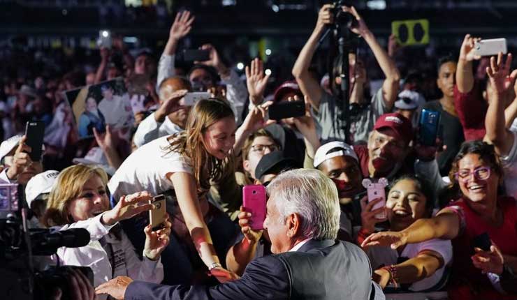 Candidatos a la presidencia en México cierran campañas