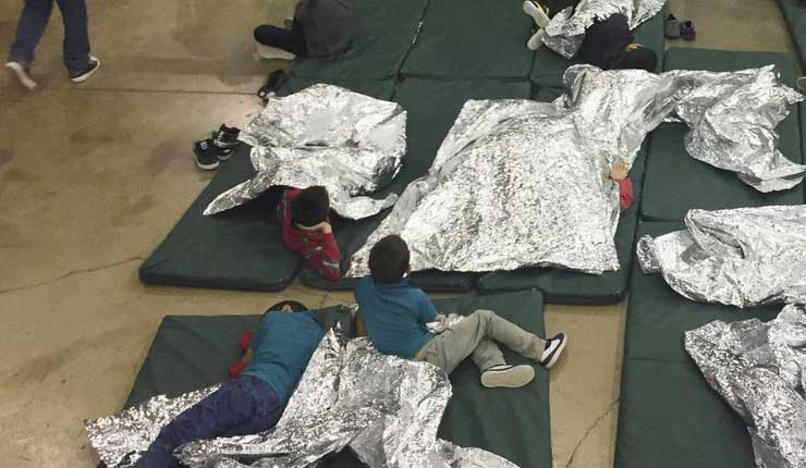 Infantes separados de sus padres en EEUU están histéricos