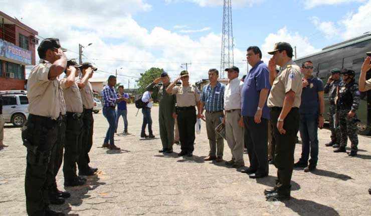 Ecuador trabaja en planes integrales de seguridad