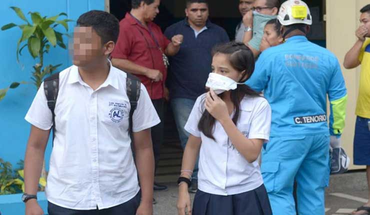 Derrame de químico afectó a los alumnos de un plantel en el sur de Guayaquil