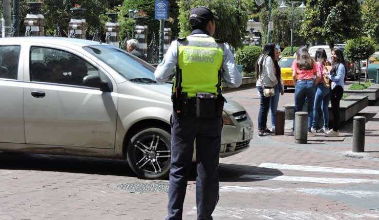 Sigue prófugo supuesto agresor de agente de tránsito en Ambato