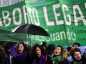 Ecuatorianos marchan a favor de la legalización del aborto en Argentina