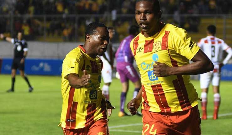 Aucas, Fútbol, Victoria, Técnico Universitario, Campeonato Ecuatoriano,