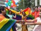 Histórica despenalización de la homosexualidad en India entre lágrimas de emoción