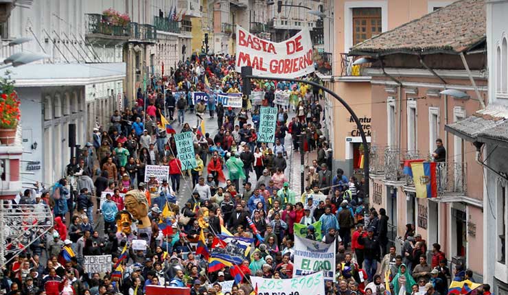 Protesta contra políticas de presidente Lenín Moreno en Quito