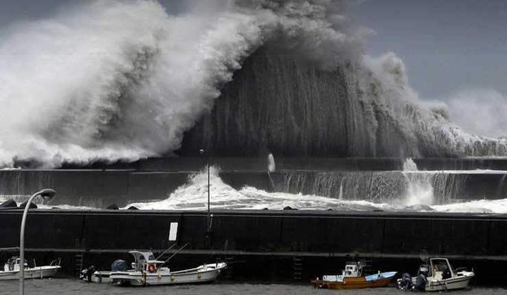 Al menos seis muertos deja el peor tifón en 25 años que golpea a Japón