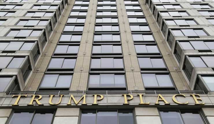 Otro edificio retirará el nombre Trump de su entrada, sucedió en Nueva York