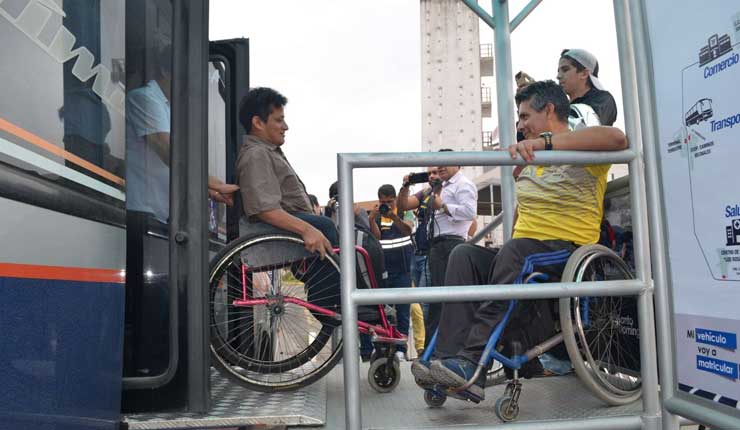 Paradas inclusivas de trasporte urbano ya están funcionando en Santo Domingo