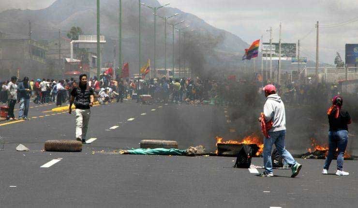 Se suspenden las clases en provincia de Imbabura por paro de transportistas