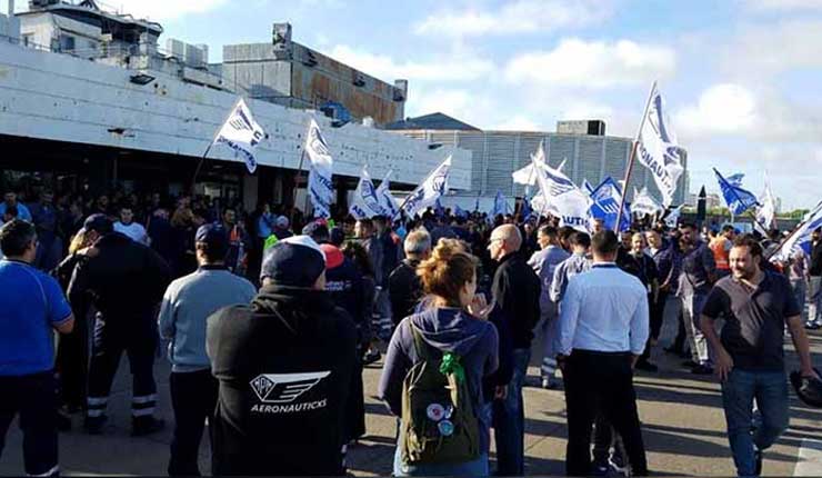 Argentina: unos 150 vuelos cancelados por protesta gremial