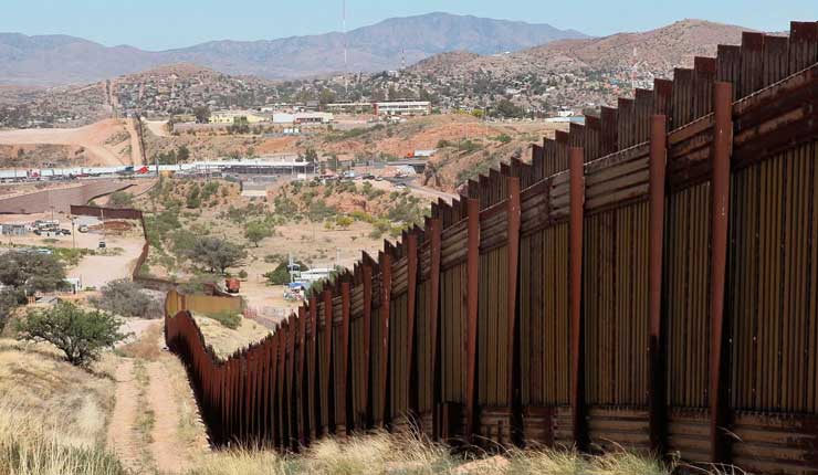 Trump cerrará frontera con México, si no se financia la construcción de muro