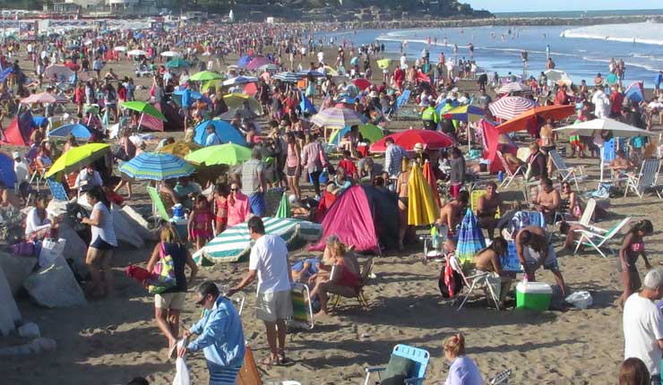 Más de medio millón de turistas viajaron durante feriado