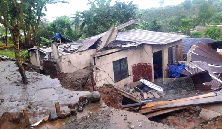 No paran las emergencias por lluvias en Santo Domingo